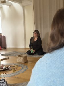 Kald kroppen hjem med RO En søndags praksis med fascial flow®